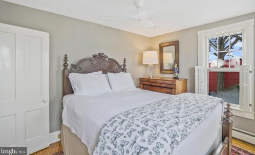 325 Patrick St, Alexandria VA 22314-2443 exterior