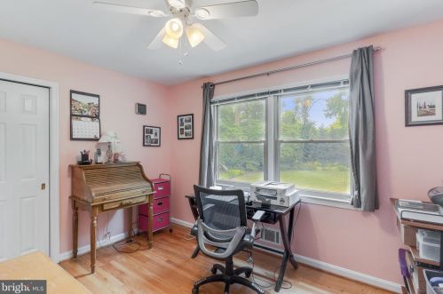 9208 Frst Hvn Dr, Alexandria VA 22309-3216 exterior