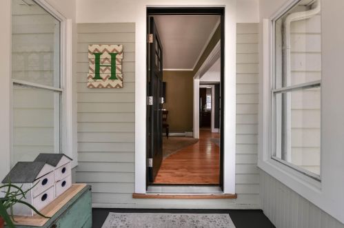 2140 69th St, Milwaukee WI  53213-1924 exterior