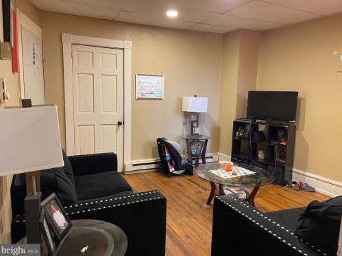 353 Ann St, Lancaster, PA 17602-4321