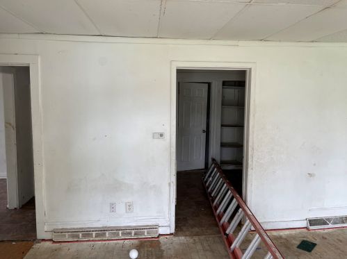 74 2 St, Cedar Springs MI 49319-9690 exterior