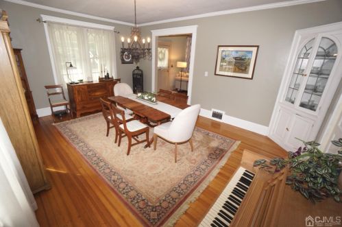 368 Middlesex Ave, Metuchen NJ  08840-1536 exterior