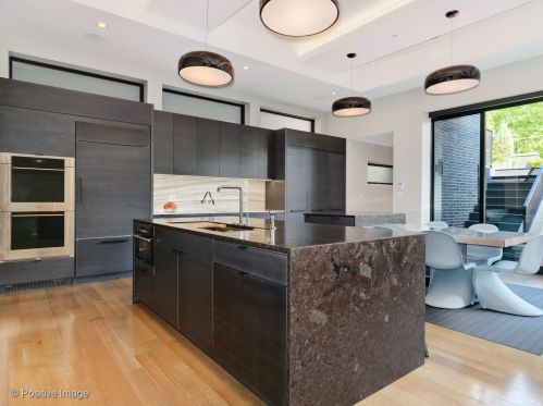 1857 Orch St, Chicago IL 60614-5109 exterior