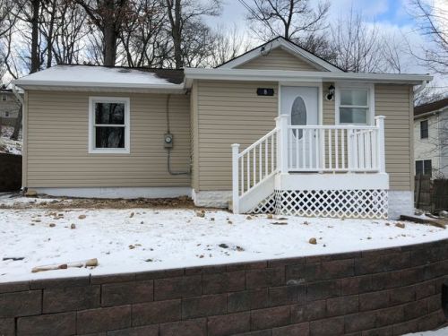 8 Condict Rd, Hopatcong, NJ 07843-1805