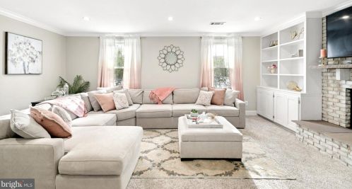 4721 Jasmine Dr, Rockville MD exterior