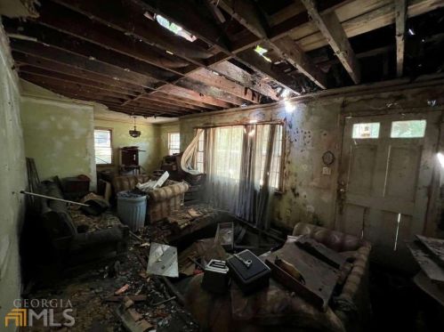 3150 Humphries Dr, Atlanta GA 30354-2472 exterior