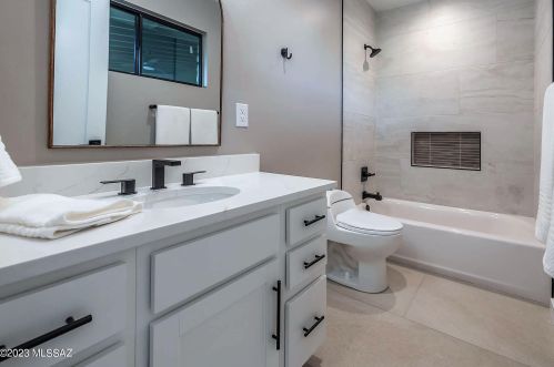 4917 Camino Arenosa, Tucson AZ  85718-6220 exterior