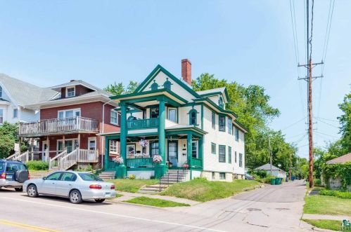 318 12 Ave, Duluth MN 55805-2217 exterior