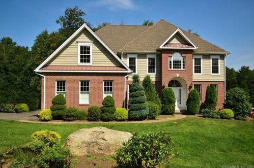 169 Garth Rd, Manchester, CT 06040-5645