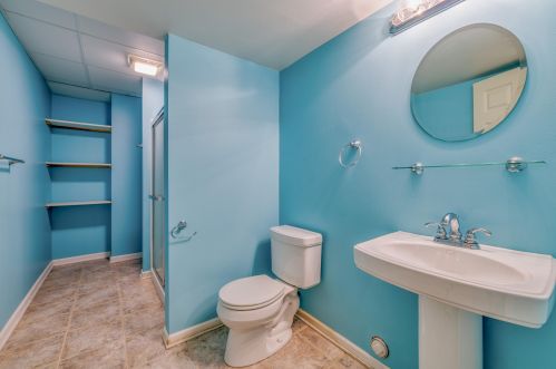 27526 Rolling Pines Ct, Lawton MI 49065-8601 exterior