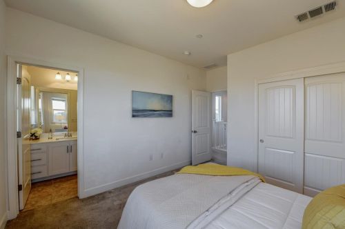 1873 Lee Way, Milpitas CA 95035-9014 exterior