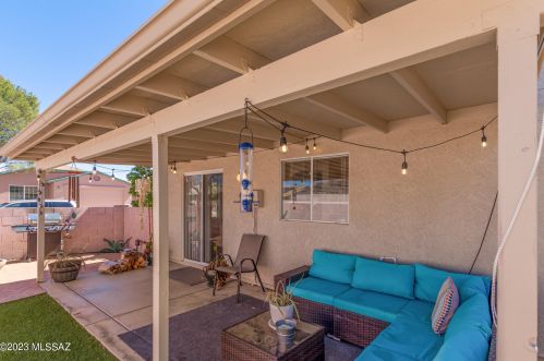 8845 Apple Tree Dr, Tucson AZ  85730-4660 exterior