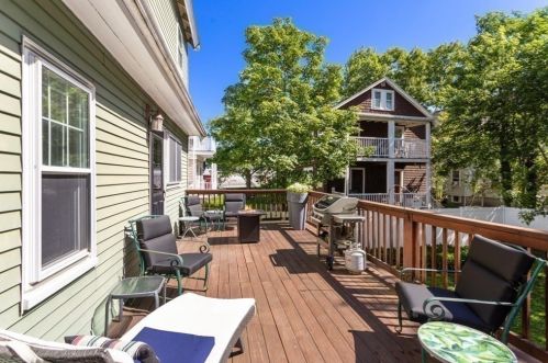 529 Pleasant St, Winthrop MA  02152-2756 exterior