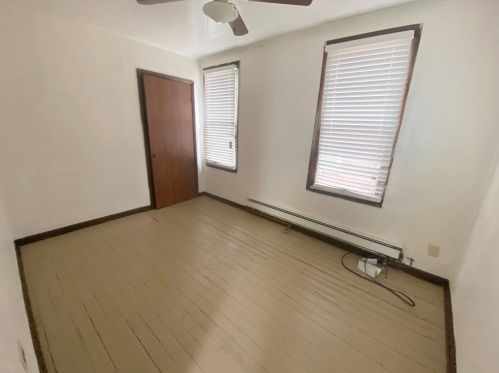 626 Calera St, Pittsburgh PA 15207-1939 exterior