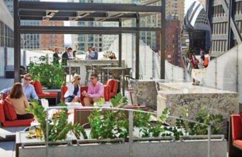 180 Pearson St, Chicago IL  60611-2130 exterior