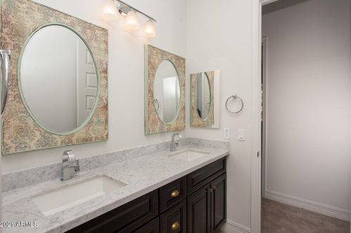 6030 5 Ave, Phoenix AZ 85003-2524 exterior