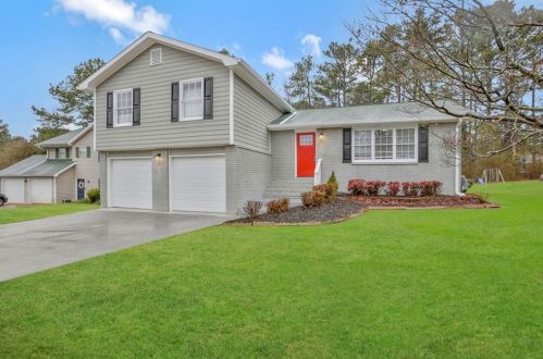 5972 Wellborn Trce, Lithonia GA  30058-7937 exterior