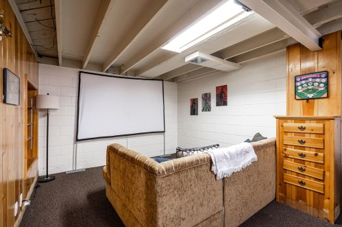 413 67th St, Milwaukee WI  53214-1743 exterior