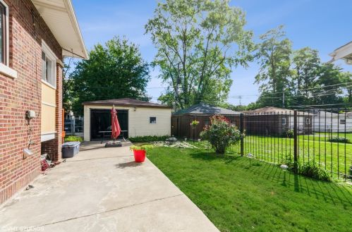 10721 Normal Ave, Chicago IL 60628-3204 exterior