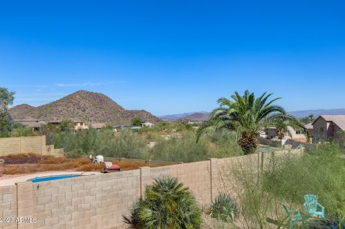 1944 Behrend Dr, Phoenix AZ 85027-3834 exterior