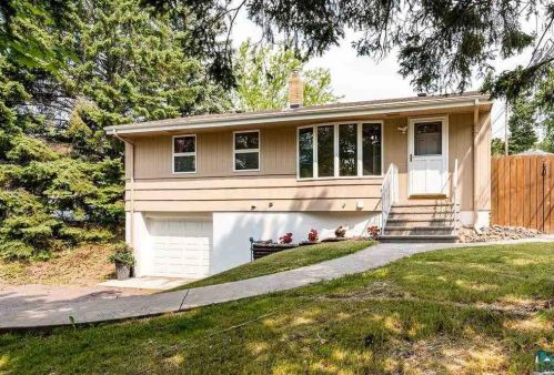151 Terrace St, Duluth, MN 55811-4636
