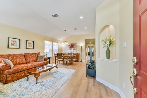 13425 Dulles Ave, Austin, TX 78729-3764