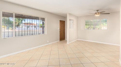 1575 Grant Rd, Tucson AZ  85719-3313 exterior