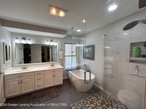 4406 Carmine Ct, Dewitt MI 48820-9183 exterior