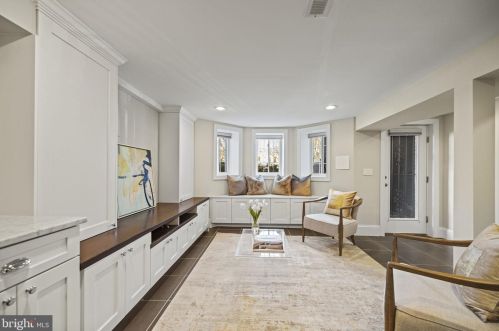 1213 F St, Washington DC  20002-6313 exterior