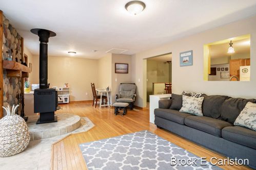 5124 Putnam Rd, Meskegon MI 49445-9500 exterior