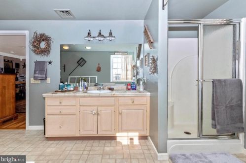 265 Old State Rd, Limerick PA 19468-3214 exterior