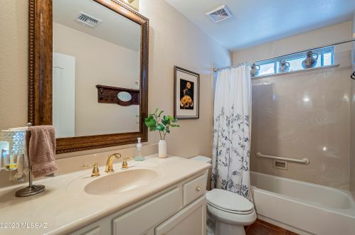 1241 Marshview Ln, Green Valley AZ 85614-6293 exterior