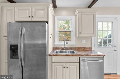 13105 Hathaway Dr, Silver Spring MD 20906-3727 exterior