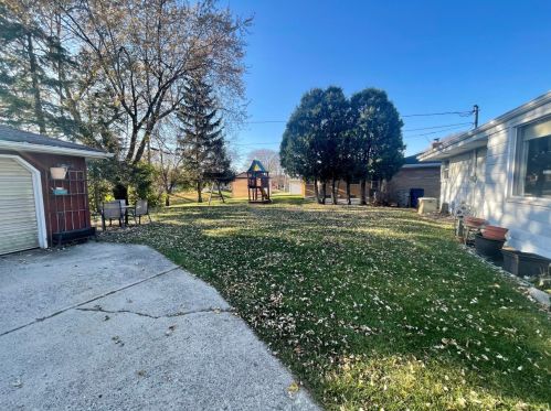 6579 Dodge Pl, Milwaukee WI  53220-1832 exterior