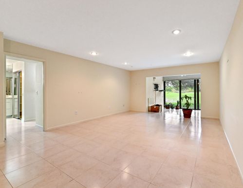 7956 Eastlake Dr, Boca Raton FL 33433-1428 exterior