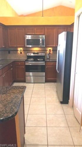 18463 Royal Hammock Blvd, Naples FL 34114-8931 exterior