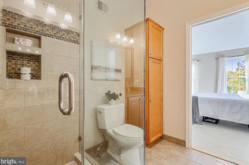 7027 Chesley Search Way, Alexandria VA 22315-4754 exterior