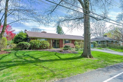 1471 Jefferson Heights Rd, Pittsburgh, PA 15235-5219