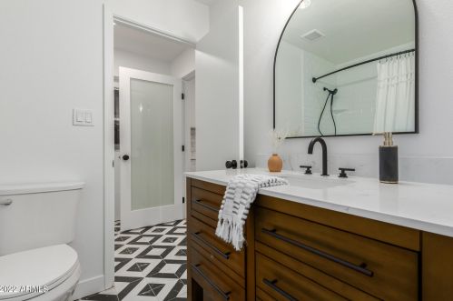 10837 38 Pl, Phoenix AZ 85044-8202 exterior