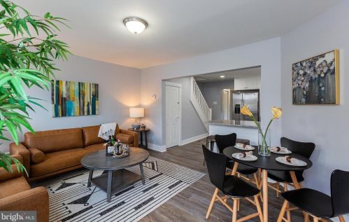 328 Walnut St, Lancaster PA  17602-2404 exterior