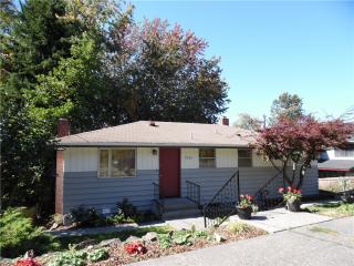 9209 14 Ave, Seattle WA  98106-2802 exterior