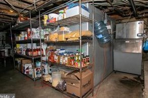 2047 Green St, Philadelphia PA 19130-3111 exterior