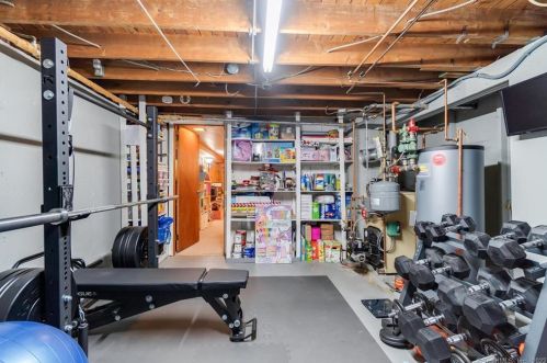 35 Harley Rd, Milford CT 06460-3725 exterior