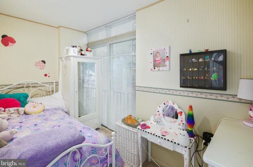 1734 Addison St, Philadelphia PA 19143-1107 exterior