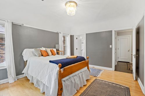 2723 Edgewood Ave, Milwaukee WI  53211-2913 exterior