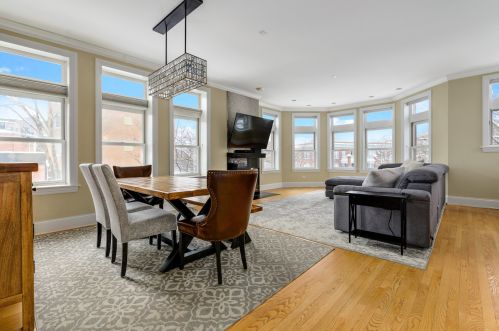 4103 Southport Ave, Chicago IL 60657-1437 exterior