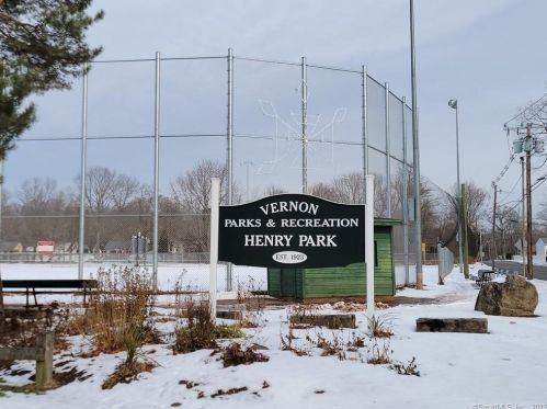 11 Reed St, Vernon CT 06066-3730 exterior