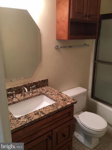 7413 Duddington Dr, Alexandria VA  22315-3847 exterior