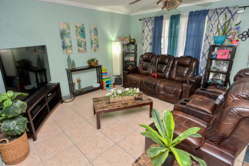 1450 Portillo Rd, Fort Pierce FL 34952-4984 exterior