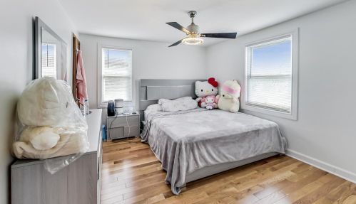 6438 Foster Ave, Chicago IL 60656-2248 exterior